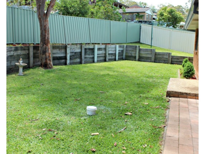 21 Hampstead Way, Rathmines NSW 2283