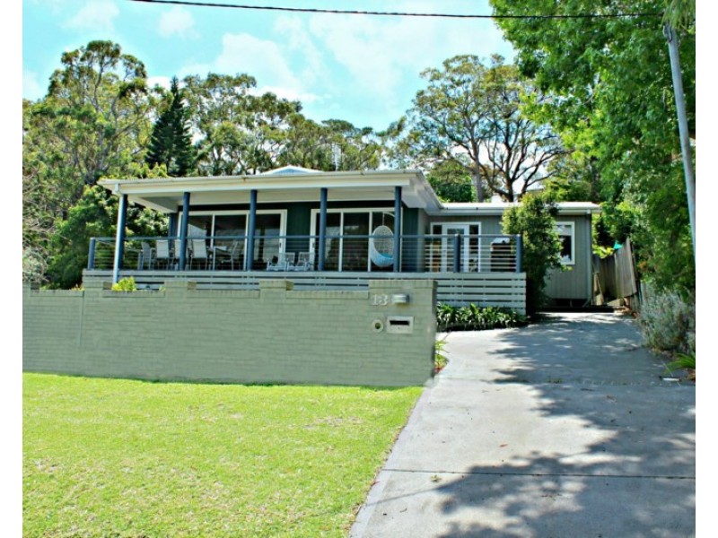 13 Sealand Road, Fishing Point NSW 2283