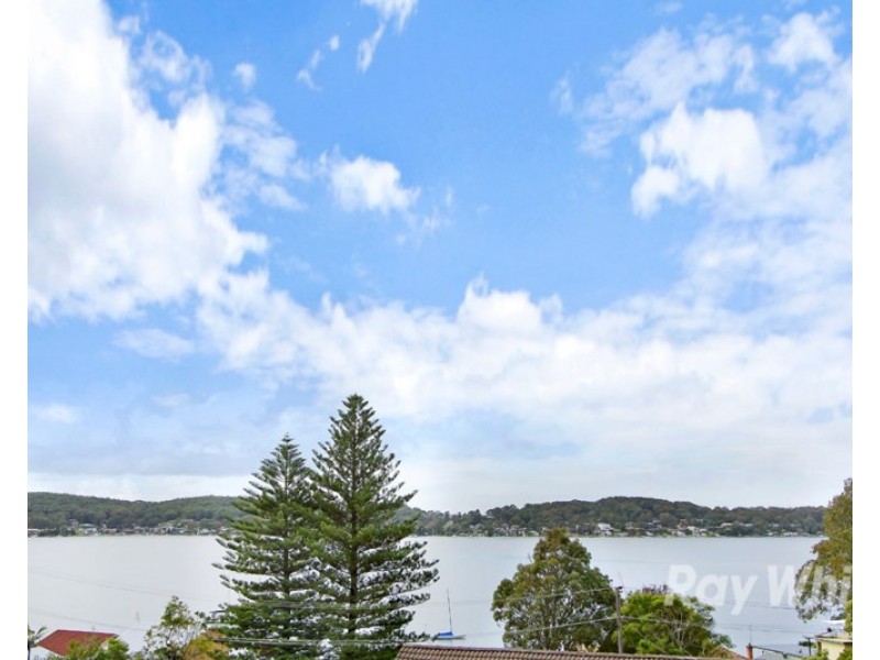 11 Sunlight Parade, Rathmines NSW 2283