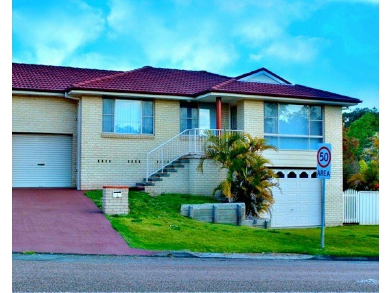 2/51 Cary Street, Toronto NSW 2283