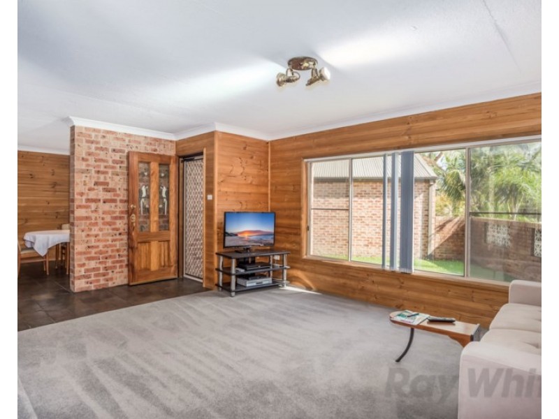 37 Pangela Street, Buttaba NSW 2283