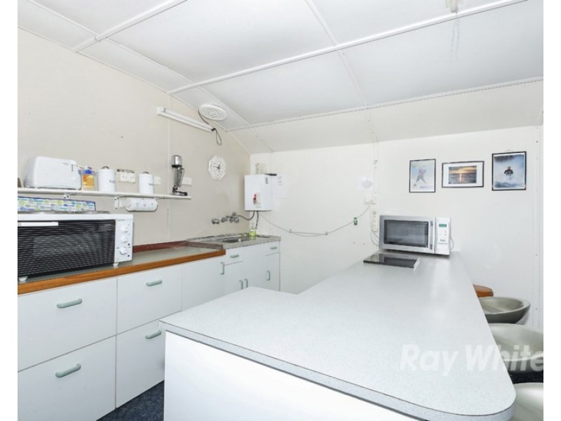 145 Coal Point Road, Coal Point NSW 2283