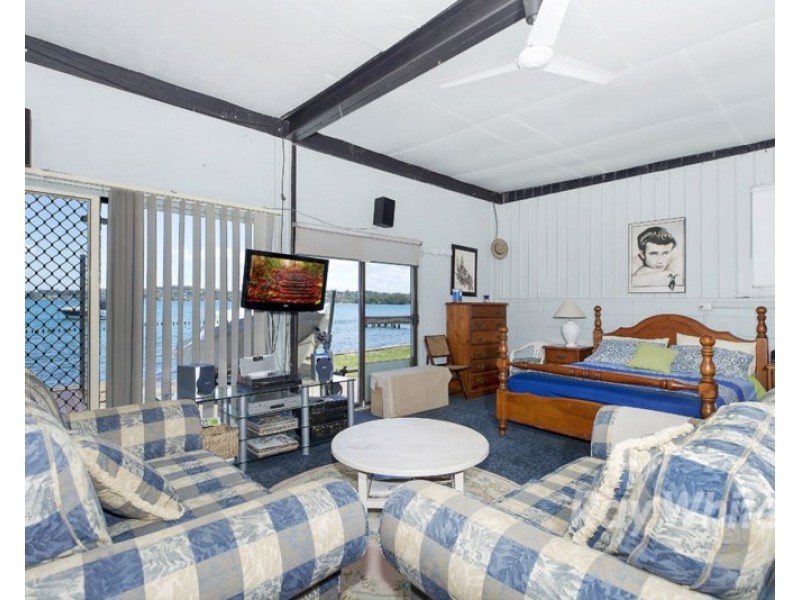 145 Coal Point Road, Coal Point NSW 2283