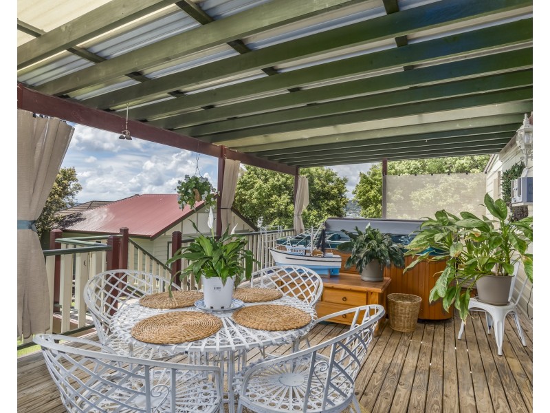 15 Rens Street, Booragul NSW 2284