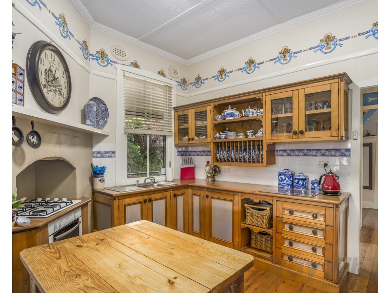 15 Rens Street, Booragul NSW 2284