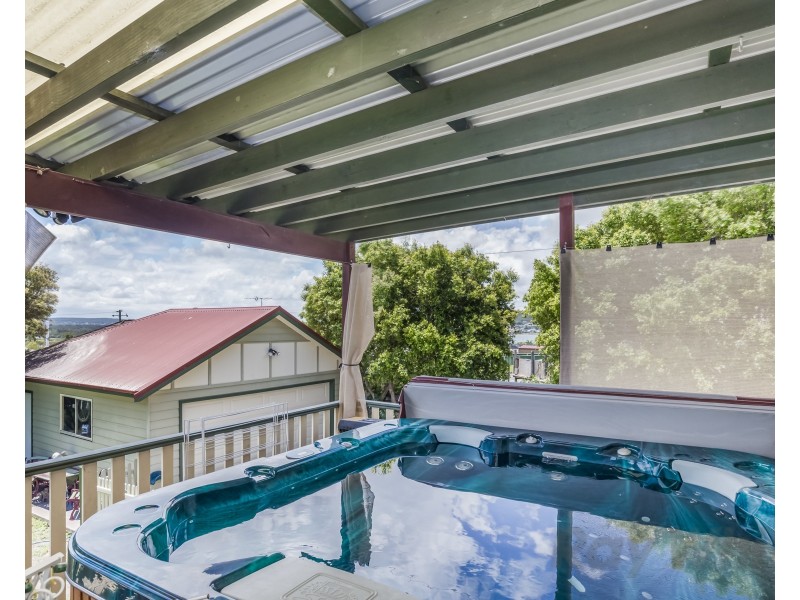 15 Rens Street, Booragul NSW 2284