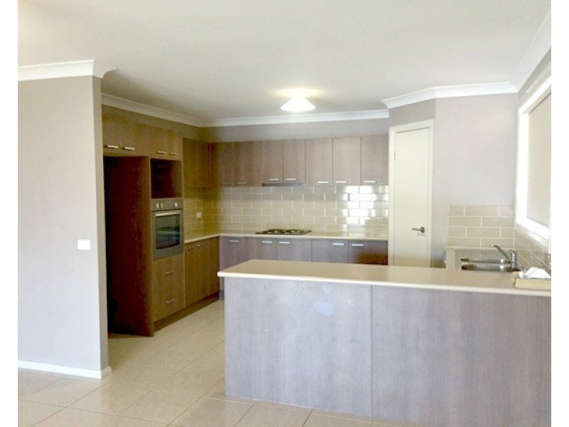 8 Ranclaud Street, Booragul NSW 2284