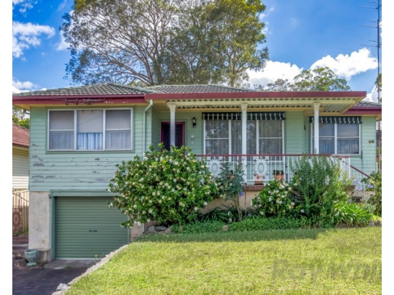 57 Middle Point Road, Bolton Point NSW 2283