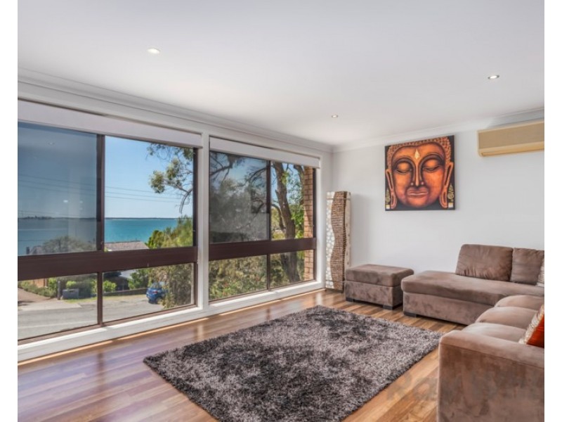 66 Fishing Point Road, Fishing Point NSW 2283
