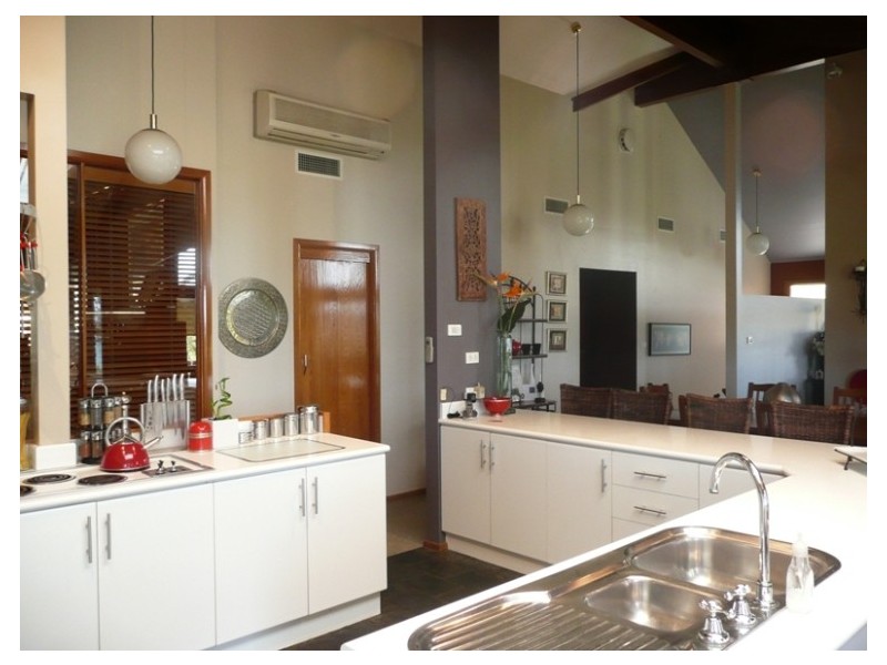 23 Rodgers Street, Teralba NSW 2284