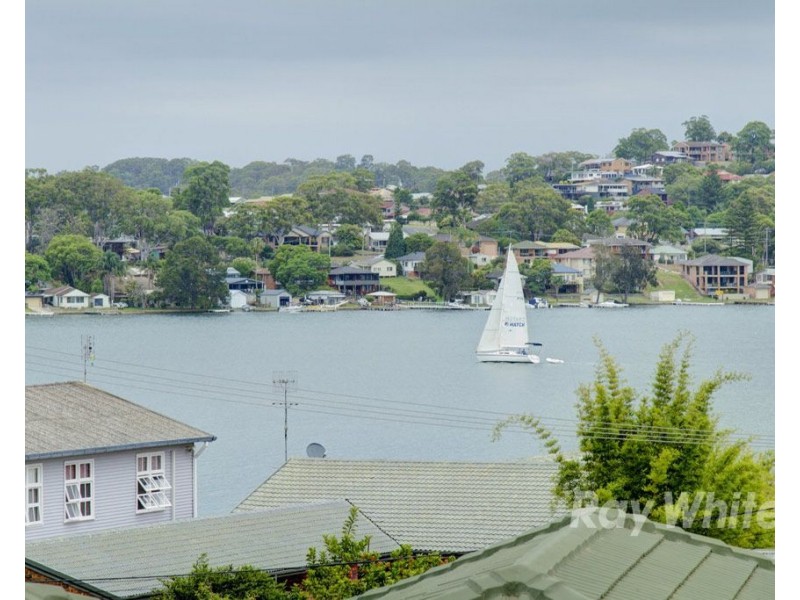 38 Alkrington Avenue, Fishing Point NSW 2283