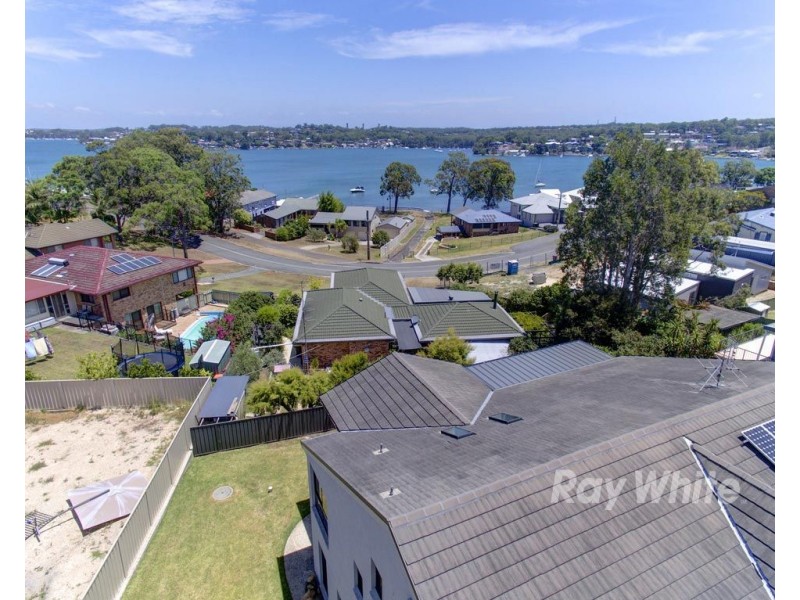 38 Alkrington Avenue, Fishing Point NSW 2283