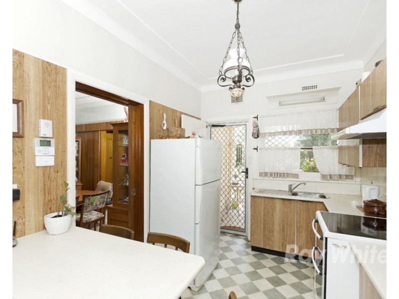 98 Cary Street, Toronto NSW 2283
