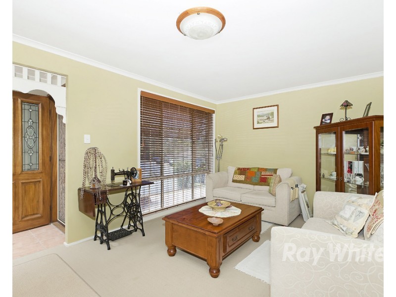 7 Columbia Close, Woodrising NSW 2284