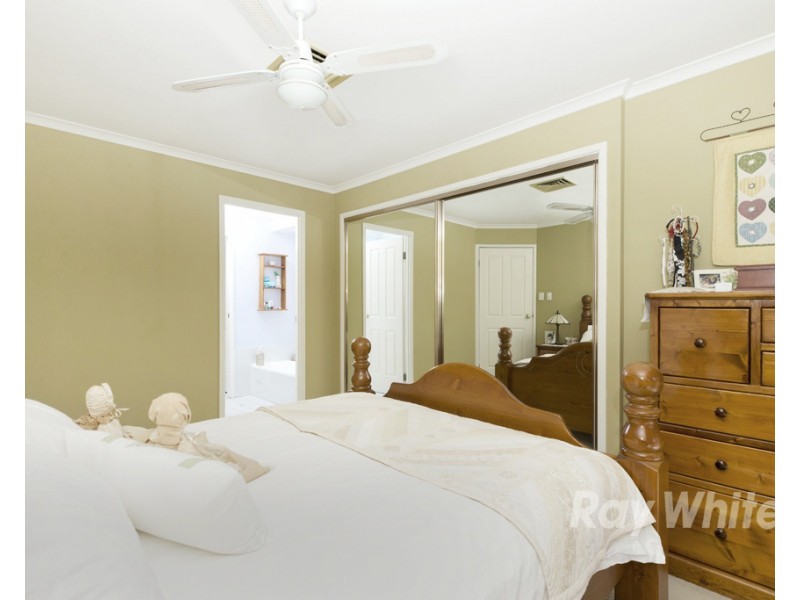 7 Columbia Close, Woodrising NSW 2284