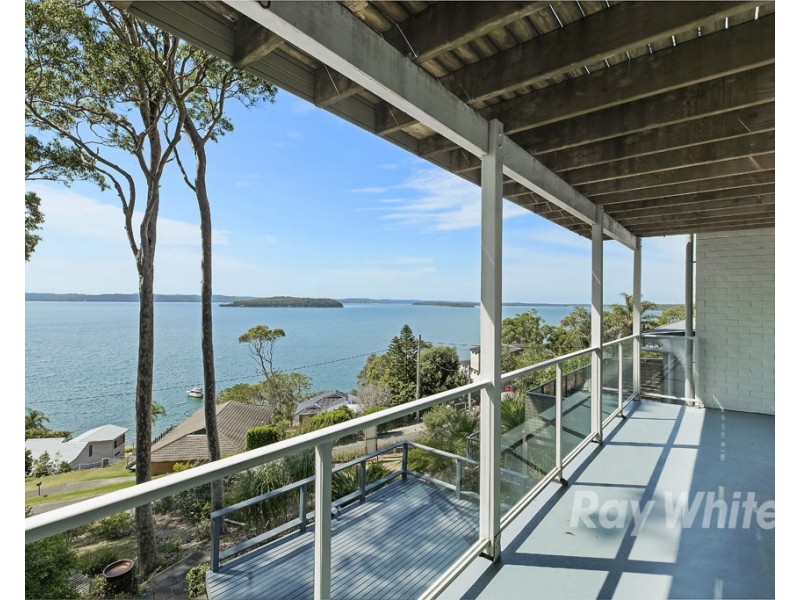 9 Goonda Promenade, Wangi Wangi NSW 2267