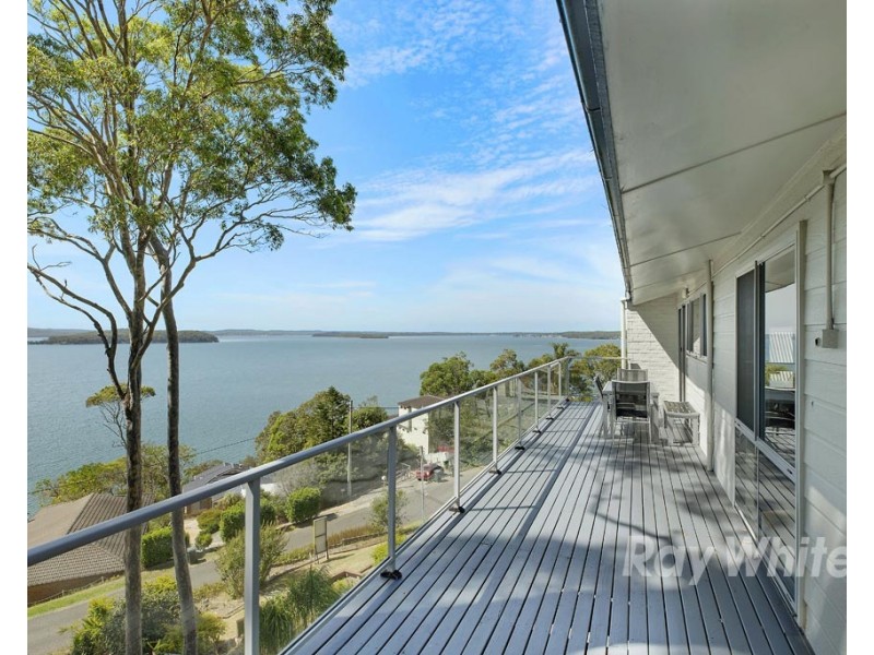 9 Goonda Promenade, Wangi Wangi NSW 2267