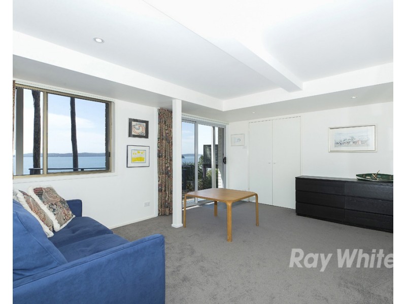 9 Goonda Promenade, Wangi Wangi NSW 2267