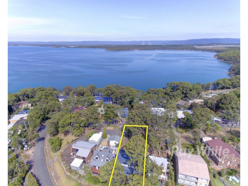 9 Goonda Promenade, Wangi Wangi NSW 2267