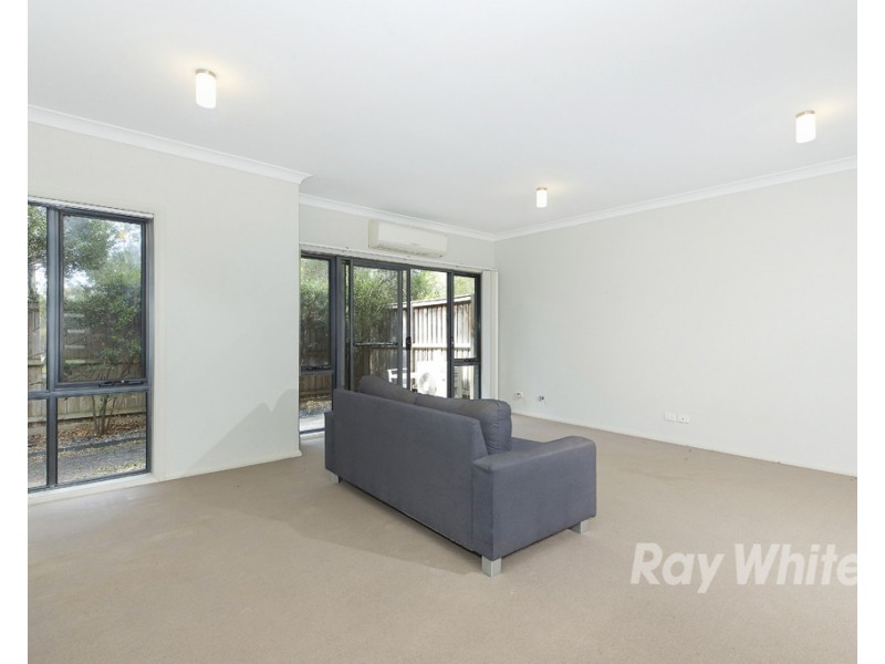 33 Kestrel Circuit, Shortland NSW 2307