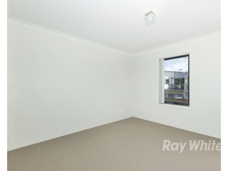 33 Kestrel Circuit, Shortland NSW 2307