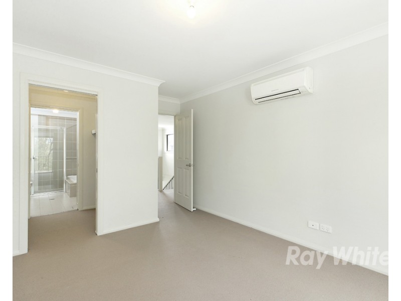 33 Kestrel Circuit, Shortland NSW 2307