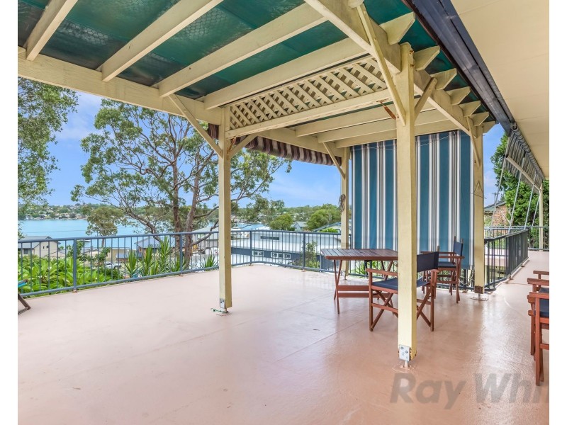 36 Alkrington Avenue, Fishing Point NSW 2283