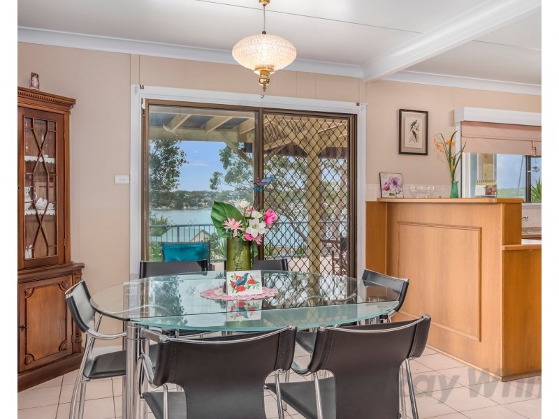 36 Alkrington Avenue, Fishing Point NSW 2283