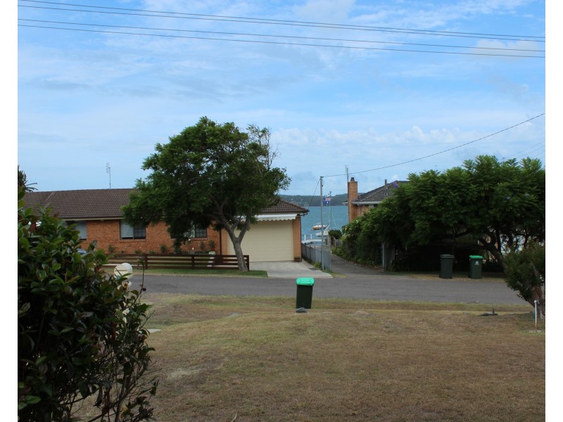 3 Moore Street, Toronto NSW 2283