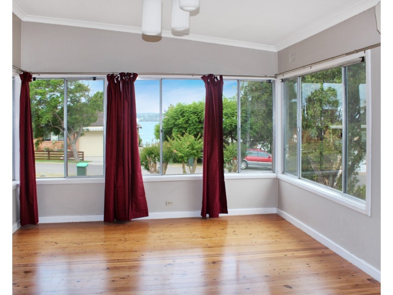 3 Moore Street, Toronto NSW 2283