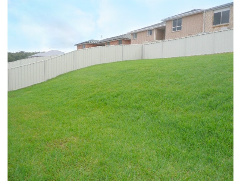 24 Northridge Drive, Cameron Park NSW 2285