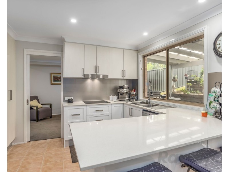 26 Roy Avenue, Bolton Point NSW 2283