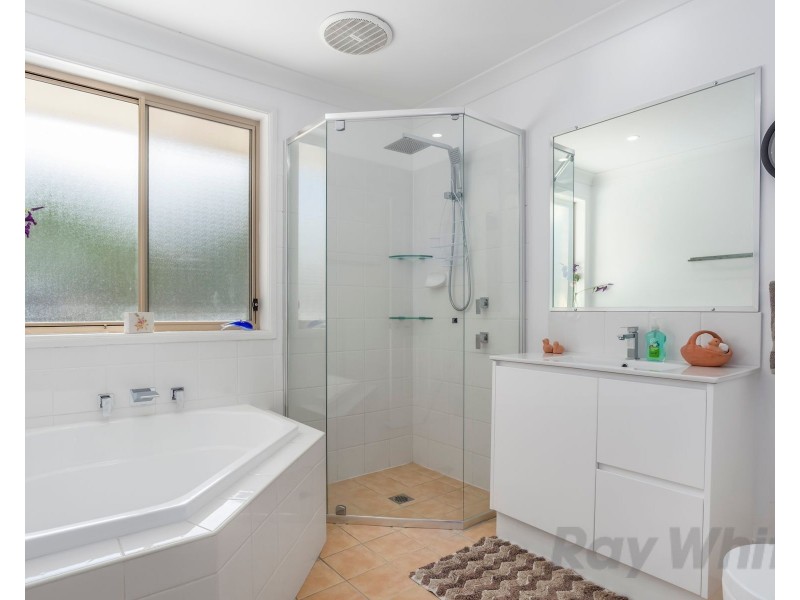 26 Roy Avenue, Bolton Point NSW 2283