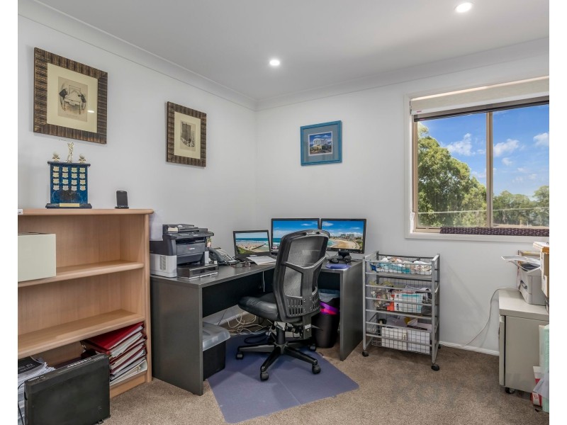 26 Roy Avenue, Bolton Point NSW 2283