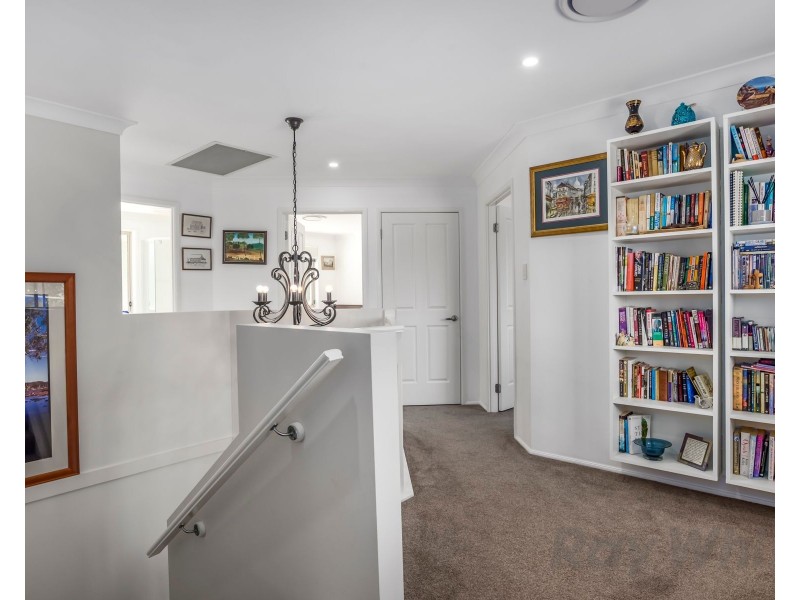 26 Roy Avenue, Bolton Point NSW 2283