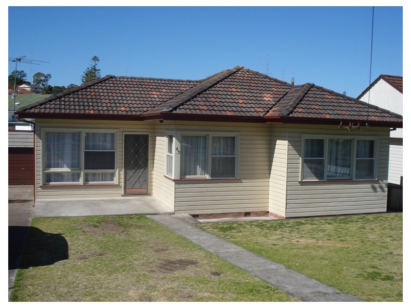 45 Clarence Street, Glendale NSW 2285