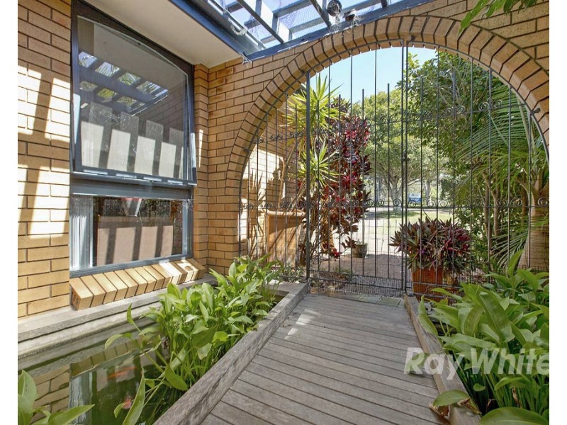 24 Grant Road, Coal Point NSW 2283