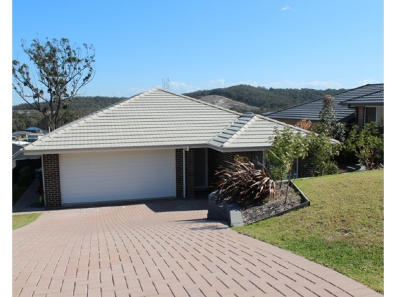 25 Blackwood Circuit, Cameron Park NSW 2285