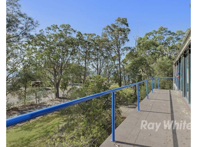 118 Fishing Point Road, Fishing Point NSW 2283