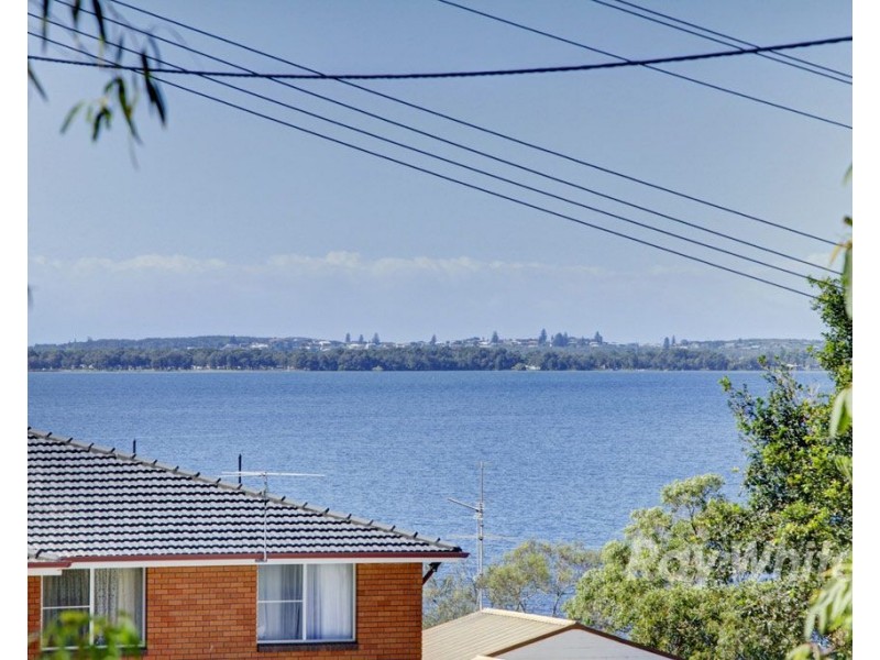 118 Fishing Point Road, Fishing Point NSW 2283