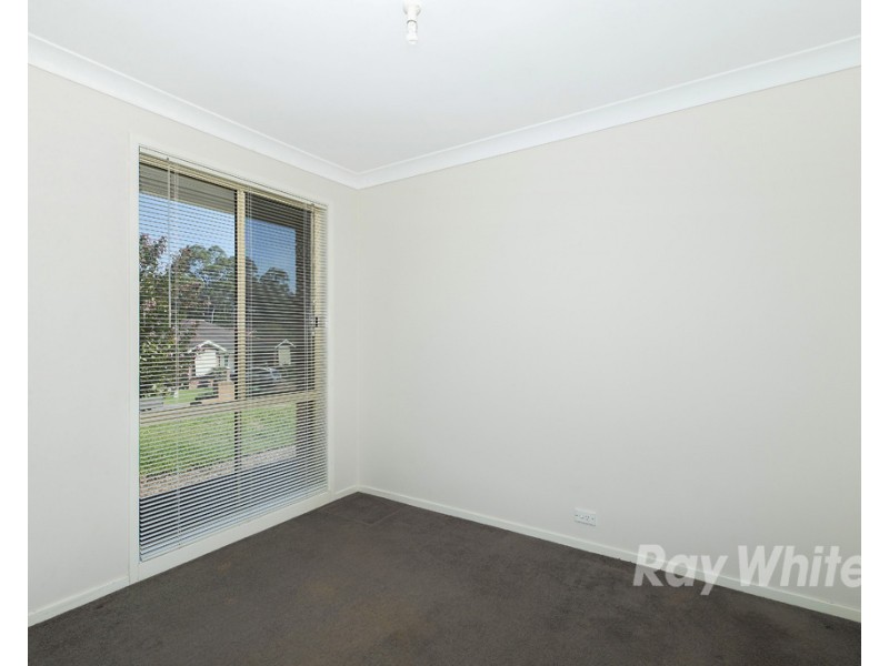 5 Lipton Close, Woodrising NSW 2284