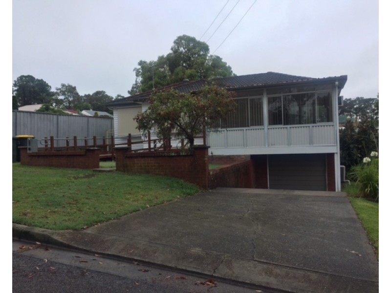 6 Bolton Point Road, Bolton Point NSW 2283
