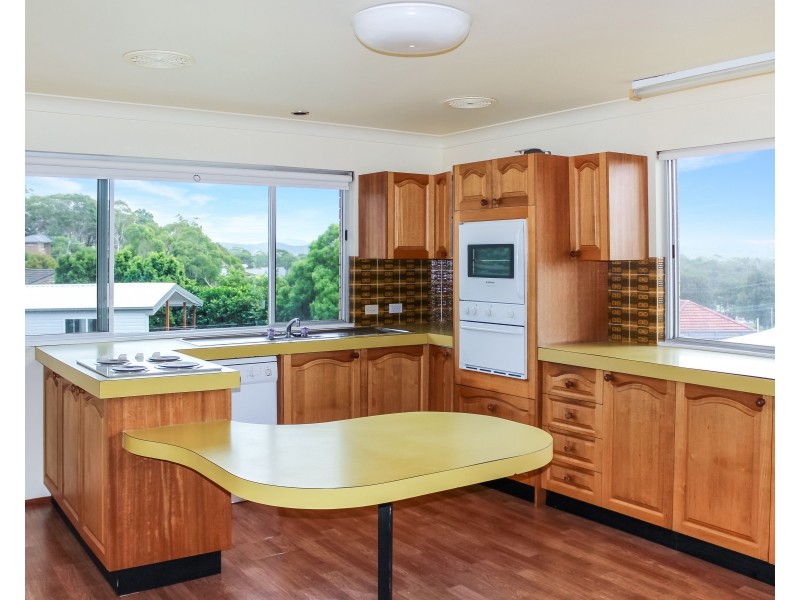 38 Fishing Point Road, Fishing Point NSW 2283