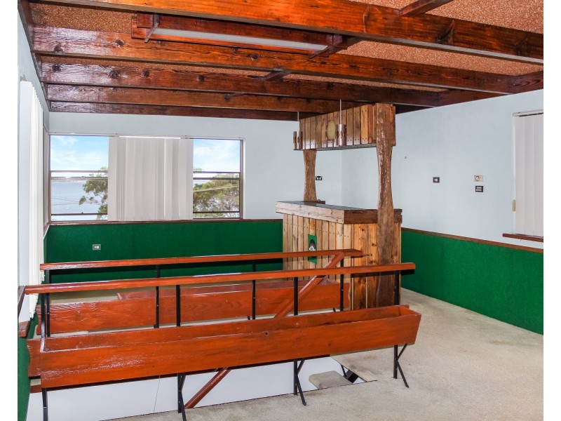 38 Fishing Point Road, Fishing Point NSW 2283