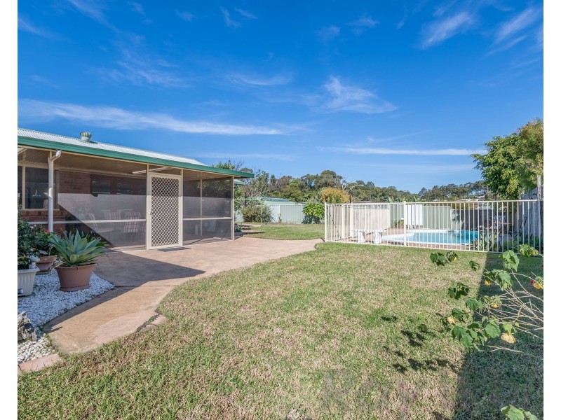 11 Columbia Close, Woodrising NSW 2284
