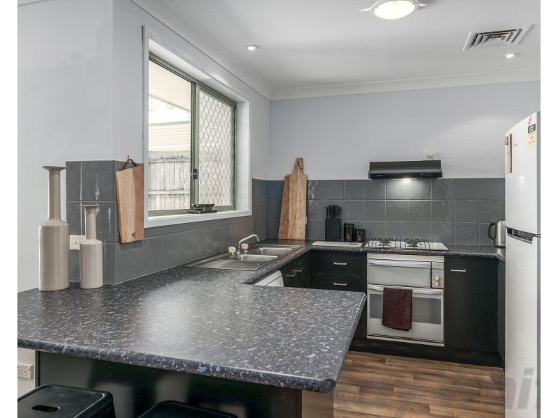 10 Warruga Street, Kilaben Bay NSW 2283