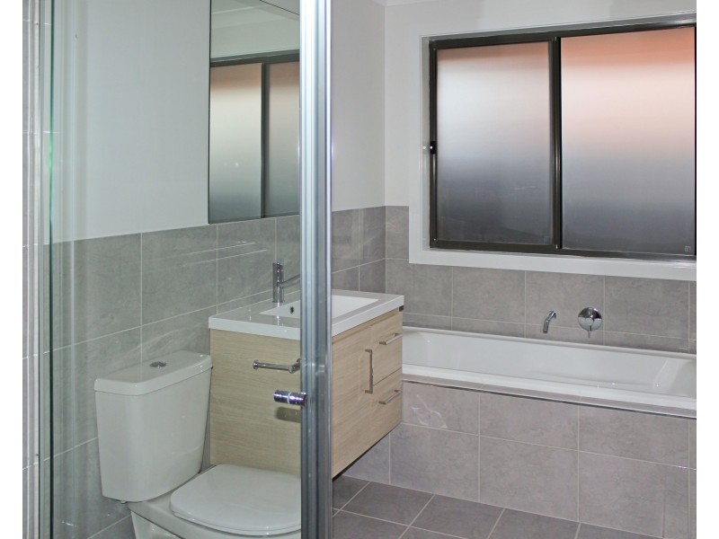 17 A William Street, Toronto NSW 2283
