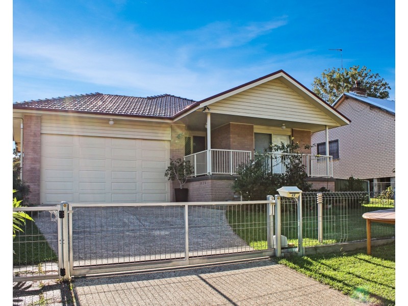 49 Macquarie Road, Fennell Bay NSW 2283