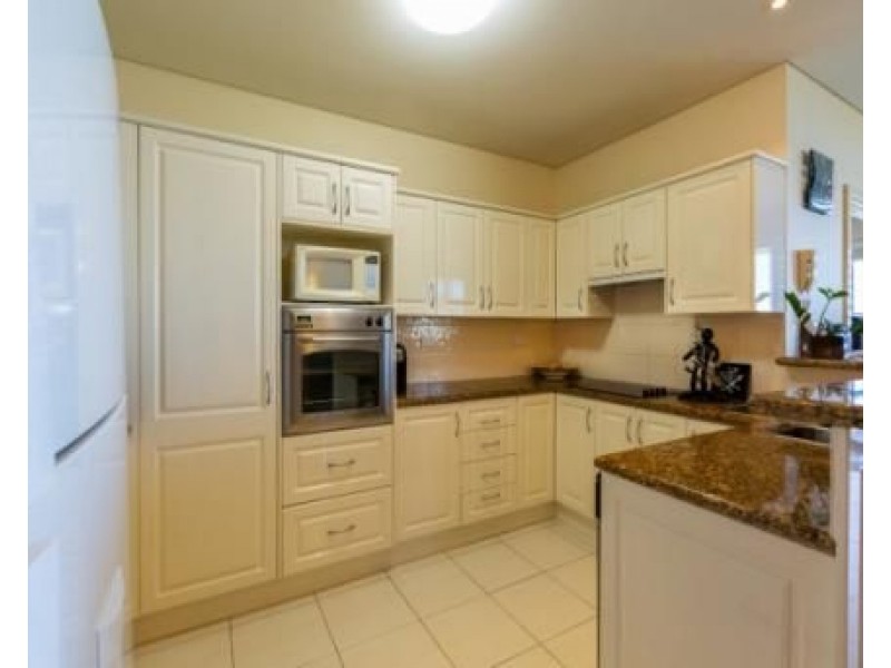 2/8 Ambrose Street, Carey Bay NSW 2283