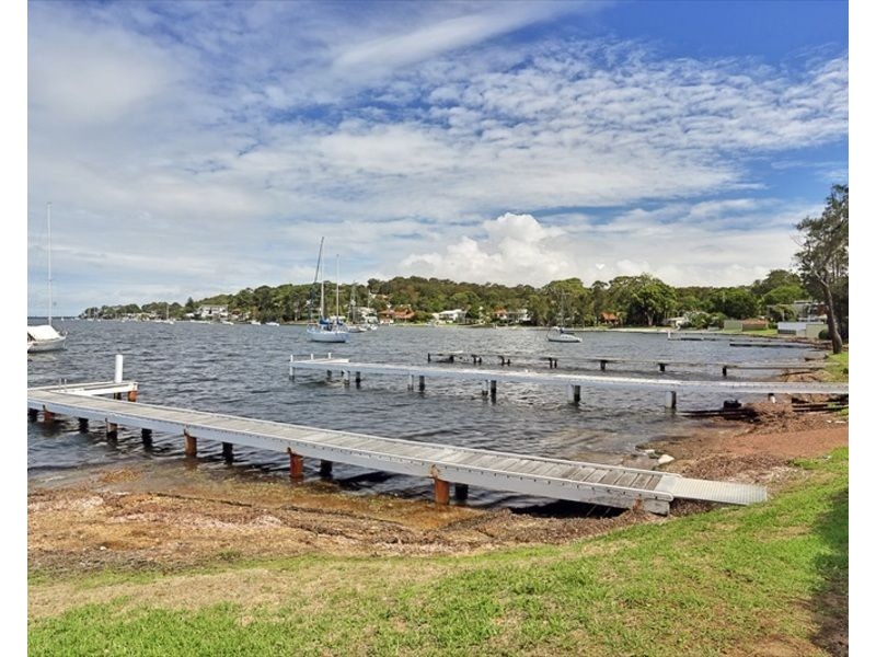 2/8 Ambrose Street, Carey Bay NSW 2283